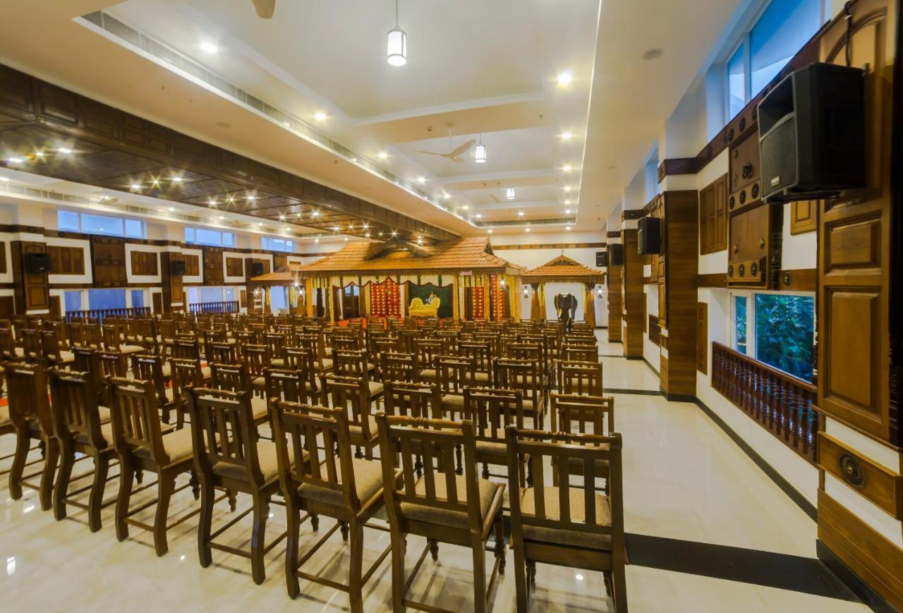 Hotel Guruvayur Darshan Ngoại thất bức ảnh