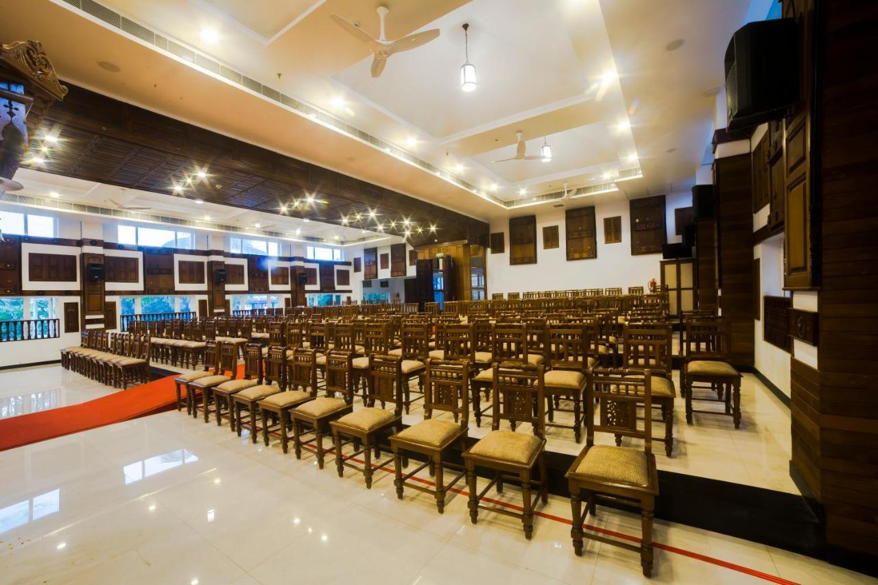 Hotel Guruvayur Darshan Ngoại thất bức ảnh