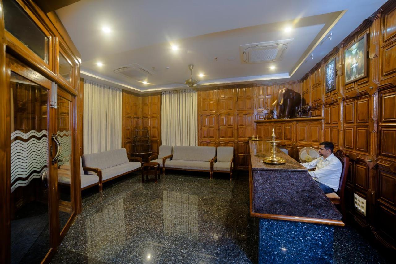 Hotel Guruvayur Darshan Ngoại thất bức ảnh